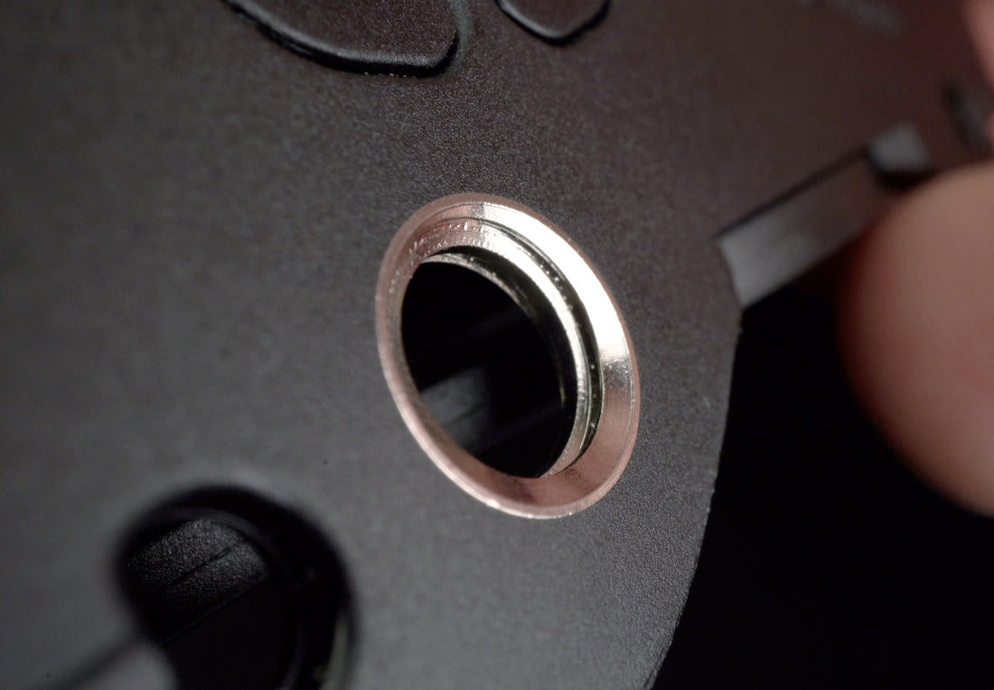 Nickel-plated brass mount